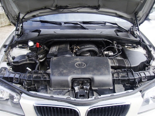 Il Motore della BMW 116i E87 perfettamente tornato in efficenza